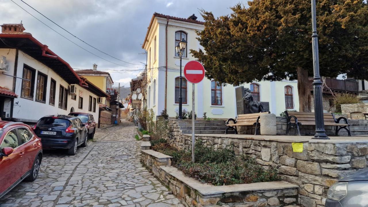 Fs Apartments - Beautiful Apartment In The Artistic Part Of Veliko Tŭrnovo Exterior foto